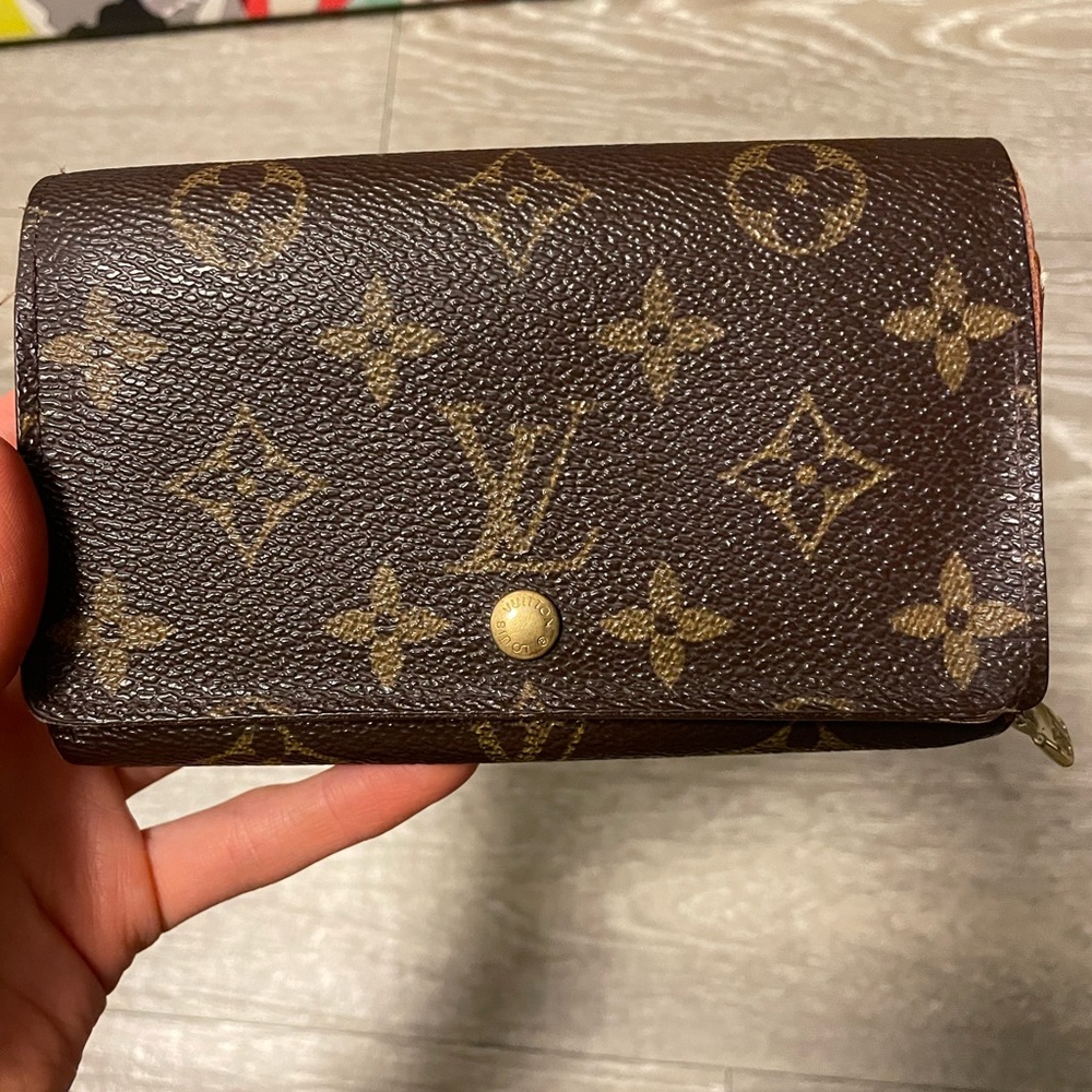 Auth Louis Vuitton wallet